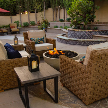 Cozy and Curvy in Santa Luz