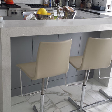 Island Breakfast Bar With Mitered Joints