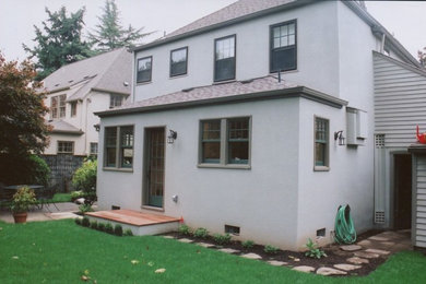 Example of an exterior home design in Portland