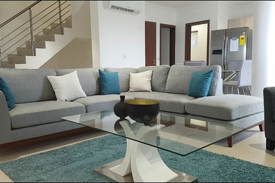 This is an example of a contemporary living room in London.