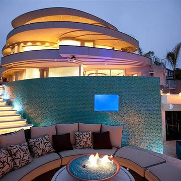 Aquamarine Glass Tiled Pool