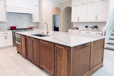 Inspiration for a kitchen remodel in Houston