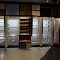 MONDRIAN INSPIRED SUB-ZERO INTEGRATED DISPLAY ART WALL - Products