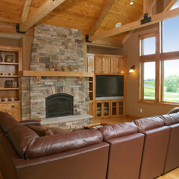Lodge Great Room & Fireplace
