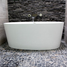 2nd Full Bathroom (up stairs/guest or kids bathroom)