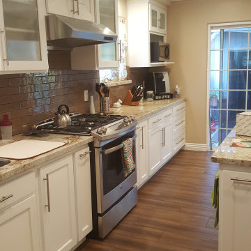 White Shaker Cabinets - Ontario