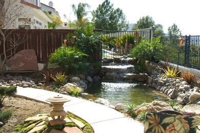 Inspiration for a traditional landscaping in San Diego.