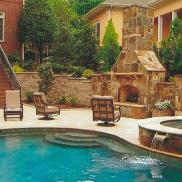 Custom Swimming Pools