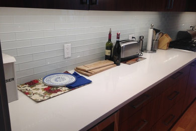 Undercabinet lighting