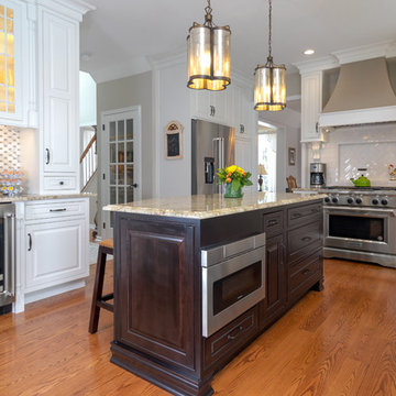 Bright Traditional Kitchen in Pipersville