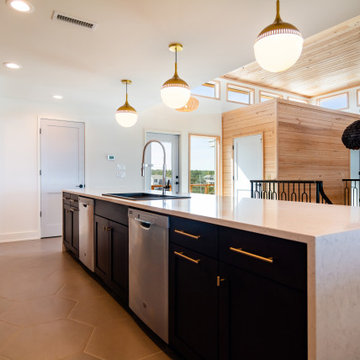 Luxury Oceanfront. Transcendence