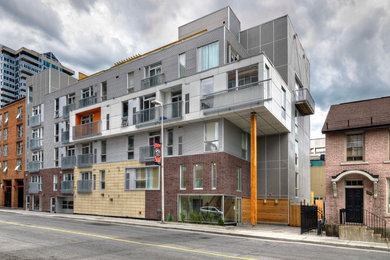 Example of a minimalist home design design in Ottawa