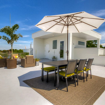 Roof balcony