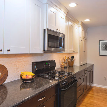 New Hope Kitchen in Mid Continent Cabinetry