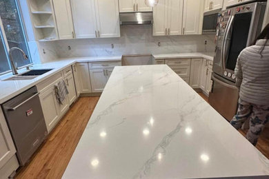 Kitchen photo in Seattle
