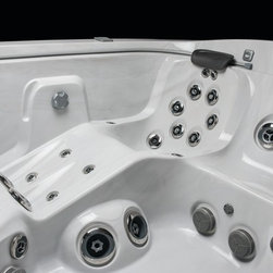 Jacuzzi Jets & Features - Hot Tubs