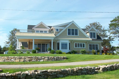 Example of a classic exterior home design in Boston