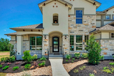 Inspiration for a transitional entryway remodel in Dallas