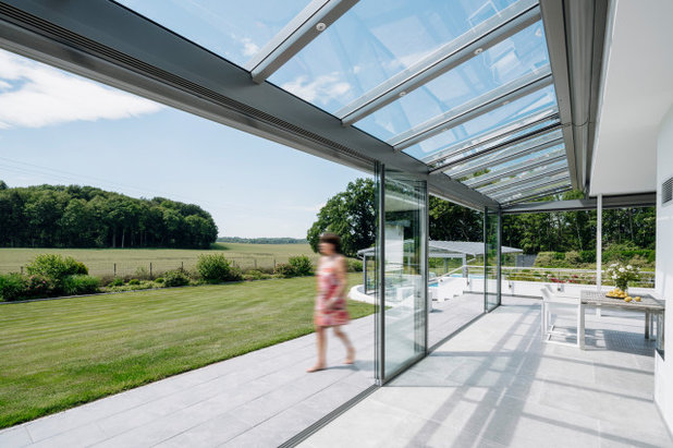Modern Terrasse by Solarlux GmbH