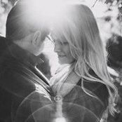 Brynn Davellos foto