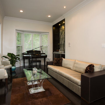 Modern & Elegant McLean Home