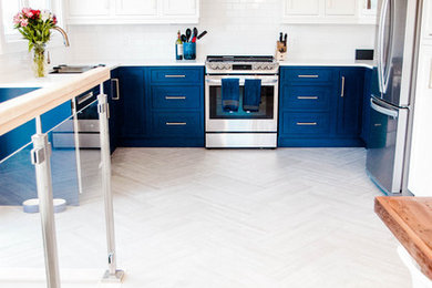 Kitchen - contemporary kitchen idea in Other