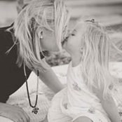 Elina Cameron's photo