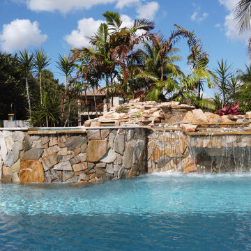 Beach Entry Pool  with Spa and Grotto - Delray Beach