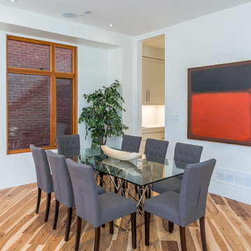Dramatic & Luxurious Home in Lawrence Park