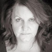 Emma Messenger's photo