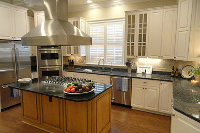 Kitchen - kitchen idea in Other