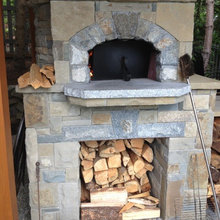 Outdoor Kitchen / Wood Fired Pizza