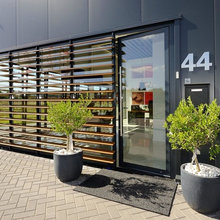 146 Windows