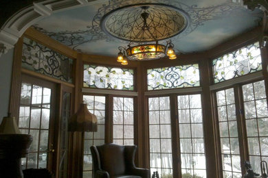 Example of a mid-sized classic sunroom design in Other