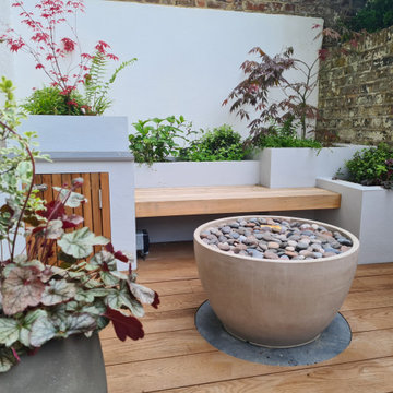 Small Courtyard in Highbury Corner, North London
