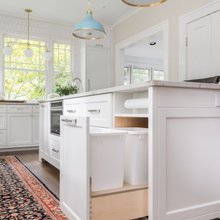 Galveston Kitchen Cabinets & Pantry