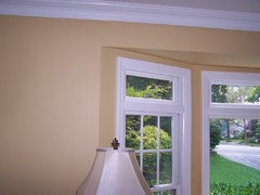 Sherwin-Williams White Raisin