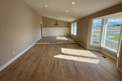 Living room photo in Boise