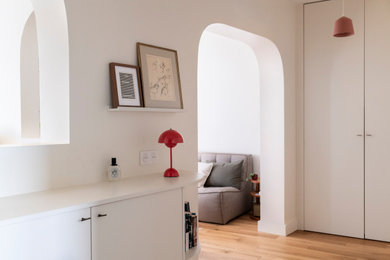 Idées déco pour une entrée contemporaine.