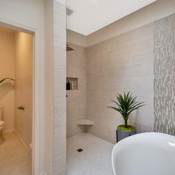 Contemporary Master Bathroom (Gilbert, AZ)
