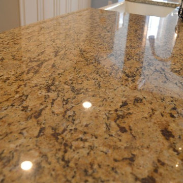 Kitchen Remodel with Maple Villa Cabinets in Antique White with Chocolate Glaze