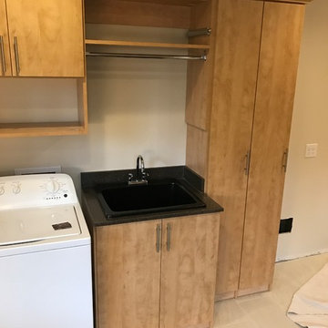 Laundry Room / Craft Room