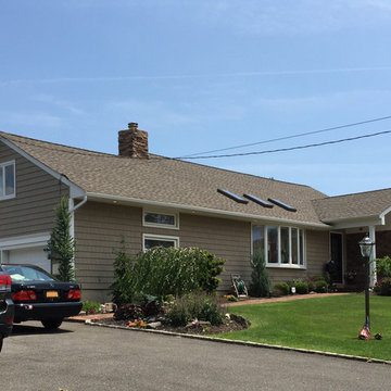 Massapequa Park Siding - Tuscan Clay Shakes with Chablis Idaho Drystack Stone