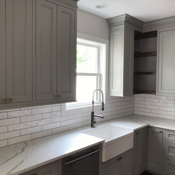 2,400 Sq. Ft 2 Story Craftsman Farm House with full 9' basement Bedford Park, IL