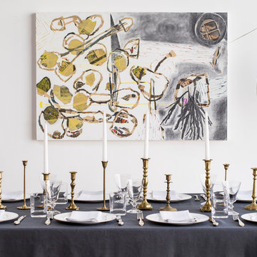 Huddleson - Artistic Contemporary Table Linens