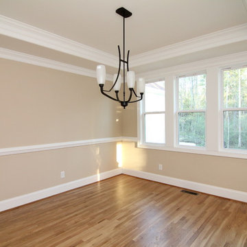 Formal Dining Room with Tray Ceiling