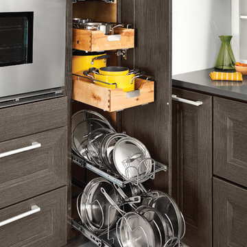 KraftMaid: Tiered Pan Pull-Out