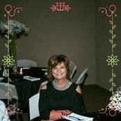 Dee Mills's photo