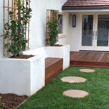 Midcentury Modern Porch entry updated with Mangaris Deck