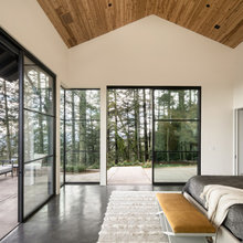 Modern master bedroom